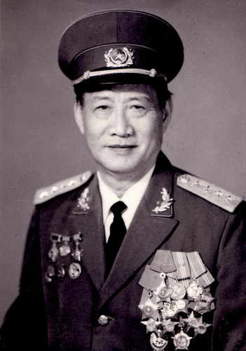 Đại tướng Hoàng Văn Thái (1915-1986).