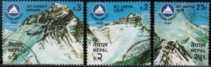 Name:  Everest-Lhotse-Nuptse.jpg
Views: 524
Size:  47.3 KB