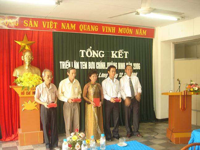 Name:  tong ket trao giai.JPG
Views: 260
Size:  53.7 KB