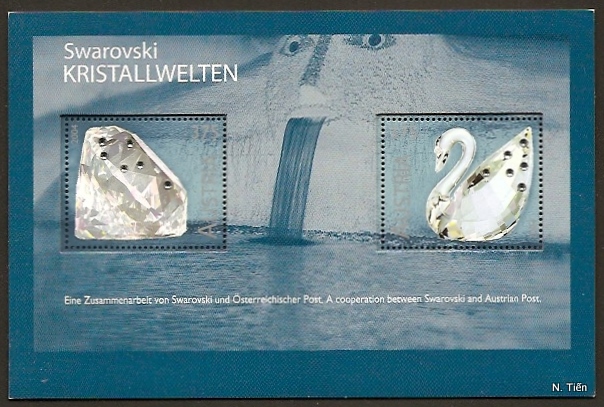 Name:  001-Austria-Crystal-Pha Lê-1-Swarovski.jpg
Views: 1235
Size:  163.5 KB