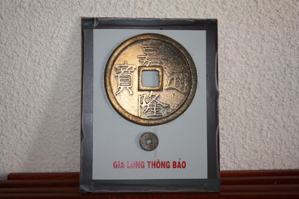 Name:  Gia long thong bao.jpg
Views: 757
Size:  92.9 KB