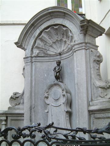 Name:  mannekenpis.jpg
Views: 1082
Size:  33.1 KB