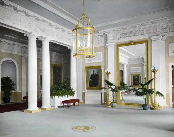 Name:  entrance-hall-old.jpg
Views: 1576
Size:  79.5 KB